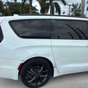 صورة 9 لـ 2022 Chrysler PACIFICA TOURING L