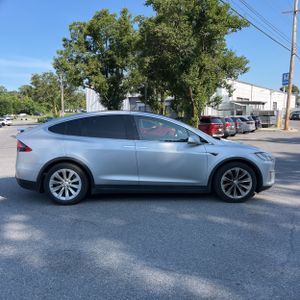 2017 Tesla MODEL X 100D — фото 10