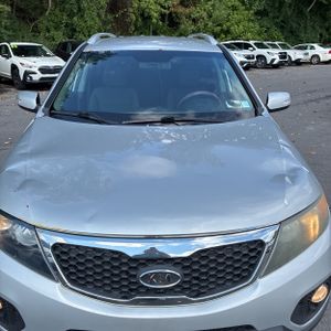 2011 KIA SORENTO LX — миниатюра 15
