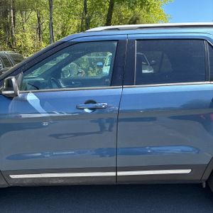 FORD EXPLORER XLT - 3