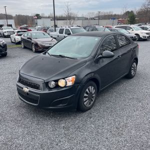 CHEVROLET SONIC LS AUTO - 1