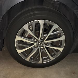 صورة مصغرة 15 لـ 2023 Lexus ES 350 BASE