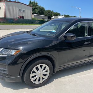 2019 Nissan ROGUE S — фото 2