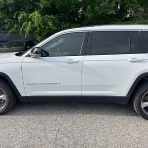 JEEP GRAND CHEROKEE L LIMITED - 4