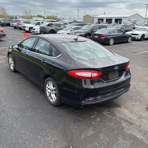 FORD FUSION SE - 5