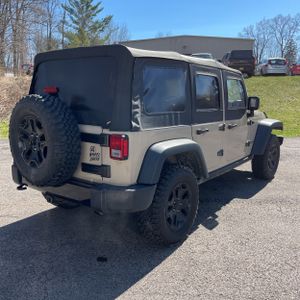 JEEP WRANGLER UNLIMITED WILLYS WHEELER - 8