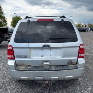 FORD ESCAPE XLT - 7
