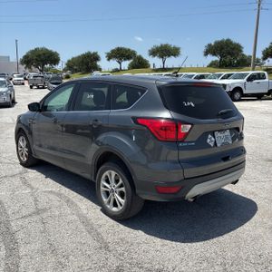 2019 FORD ESCAPE SE — фото 5