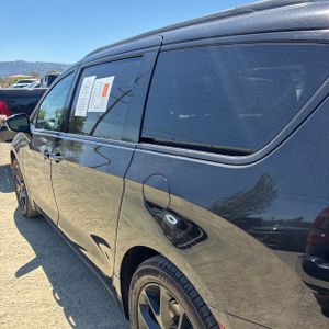 CHRYSLER PACIFICA LIMITED - 6