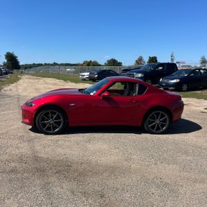 صورة 3 لـ 2017 Mazda MX-5 MIATA RF GRAND TOURING