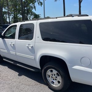 CHEVROLET SUBURBAN LT - 6