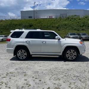 2012 Toyota 4RUNNER LIMITED photo 10