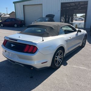 FORD MUSTANG ECOBOOST PREMIUM - 8
