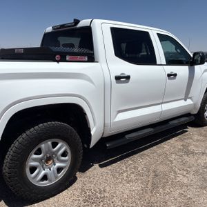 TOYOTA TUNDRA - 9