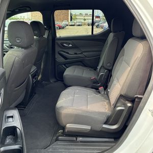 صورة مصغرة 34 لـ 2023 Chevrolet TRAVERSE LT CLOTH