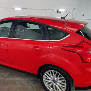 FORD FOCUS SEL - 6