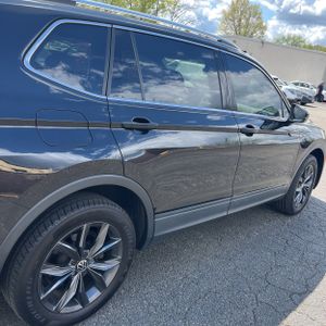 VOLKSWAGEN TIGUAN SE 4MOTION - 9