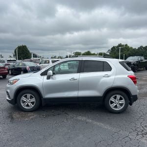 2019 Chevrolet TRAX LT — фото 3