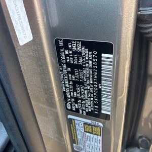 صورة مصغرة 51 لـ 2017 KIA SORENTO LX