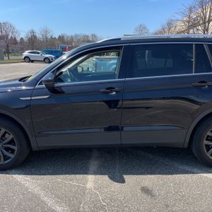 VOLKSWAGEN TIGUAN SE 4MOTION - 4