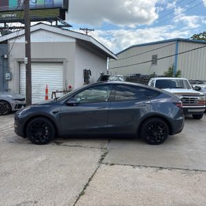 TESLA MODEL Y LONG RANGE - 3