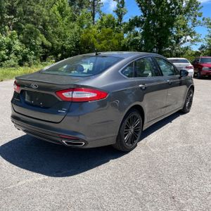 FORD FUSION SE - 8