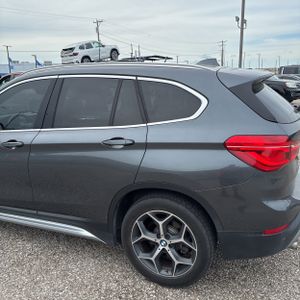 BMW X1 SDRIVE28I - 6