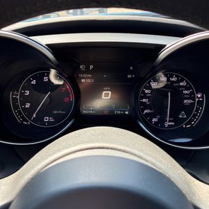 2018 ALFA Romeo GIULIA QUADRIFOGLIO — миниатюра 39