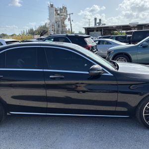صورة 10 لـ 2021 Mercedes-BENZ C-CLASS