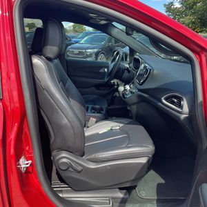 2025 Chrysler PACIFICA SELECT 缩略图 32