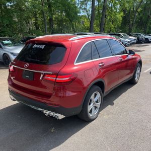 MERCEDES-BENZ GLC - 8