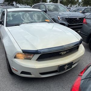 2010 FORD MUSTANG V6 thumbnail 12