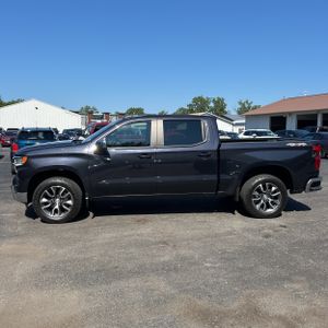 صورة 3 لـ 2022 Chevrolet SILVERADO 1500 LT