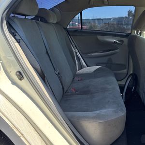 2012 Toyota COROLLA LE — миниатюра 35