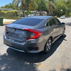 صورة 8 لـ 2020 Honda CIVIC LX