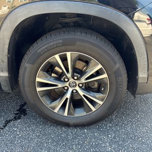 2018 Toyota HIGHLANDER LE thumbnail 20