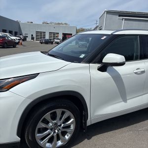 TOYOTA HIGHLANDER - 2