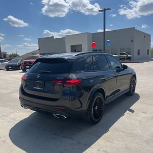 MERCEDES-BENZ GLC - 8