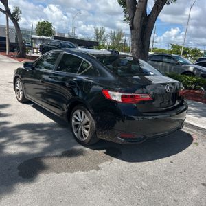 صورة 5 لـ 2017 Acura ILX BASE