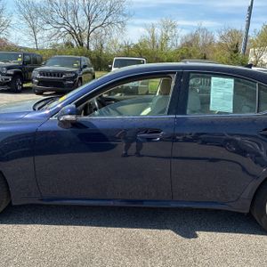 LEXUS IS 250 BASE - 4