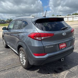 HYUNDAI TUCSON - 5