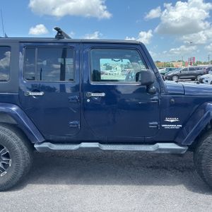 صورة مصغرة 11 لـ 2013 JEEP WRANGLER UNLIMITED SAHARA