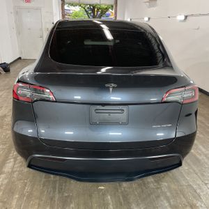 TESLA MODEL Y LONG RANGE - 7