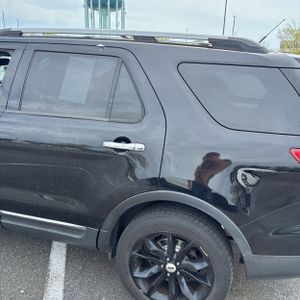 FORD EXPLORER LIMITED - 6