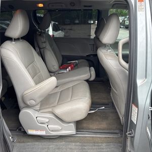 2015 Toyota SIENNA XLE 8-PASSENGER thumbnail 35