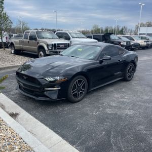 FORD MUSTANG ECOBOOST - 1