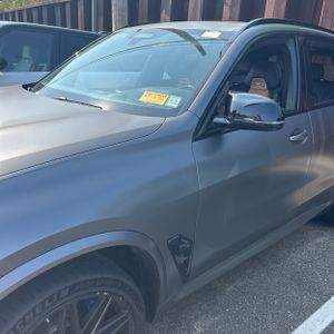 صورة 2 لـ 2020 BMW X5 M COMPETITION