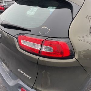 صورة مصغرة 51 لـ 2016 JEEP CHEROKEE SPORT
