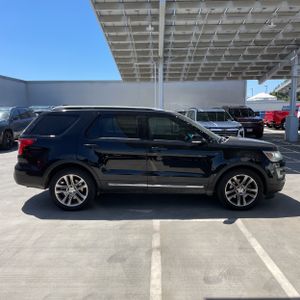 FORD EXPLORER XLT - 10