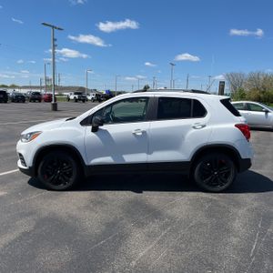 CHEVROLET TRAX LT - 3